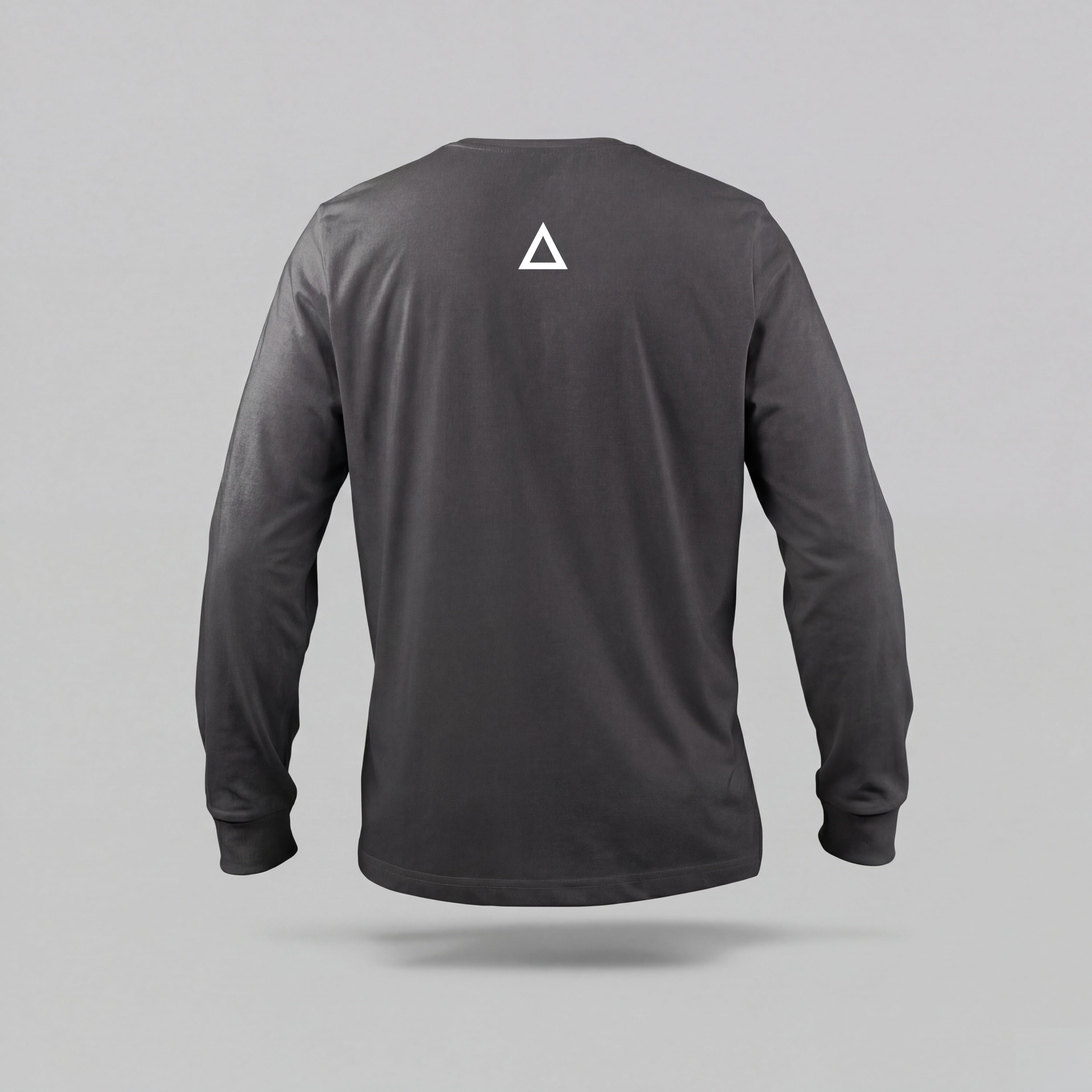 Zamna Club Tee — Core Logo (Manga Larga)-6