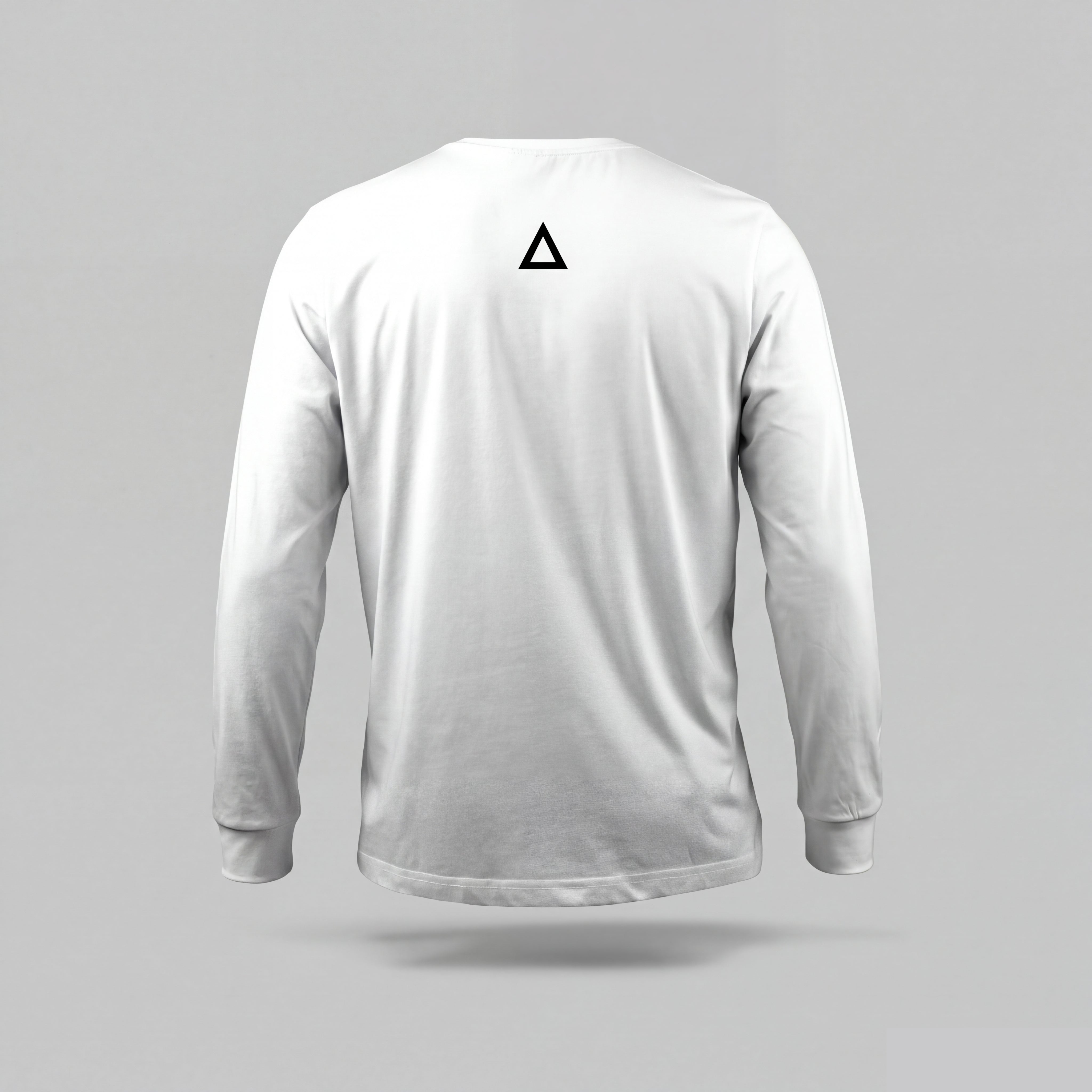 Zamna Club Tee — Core Logo (Manga Larga)-8
