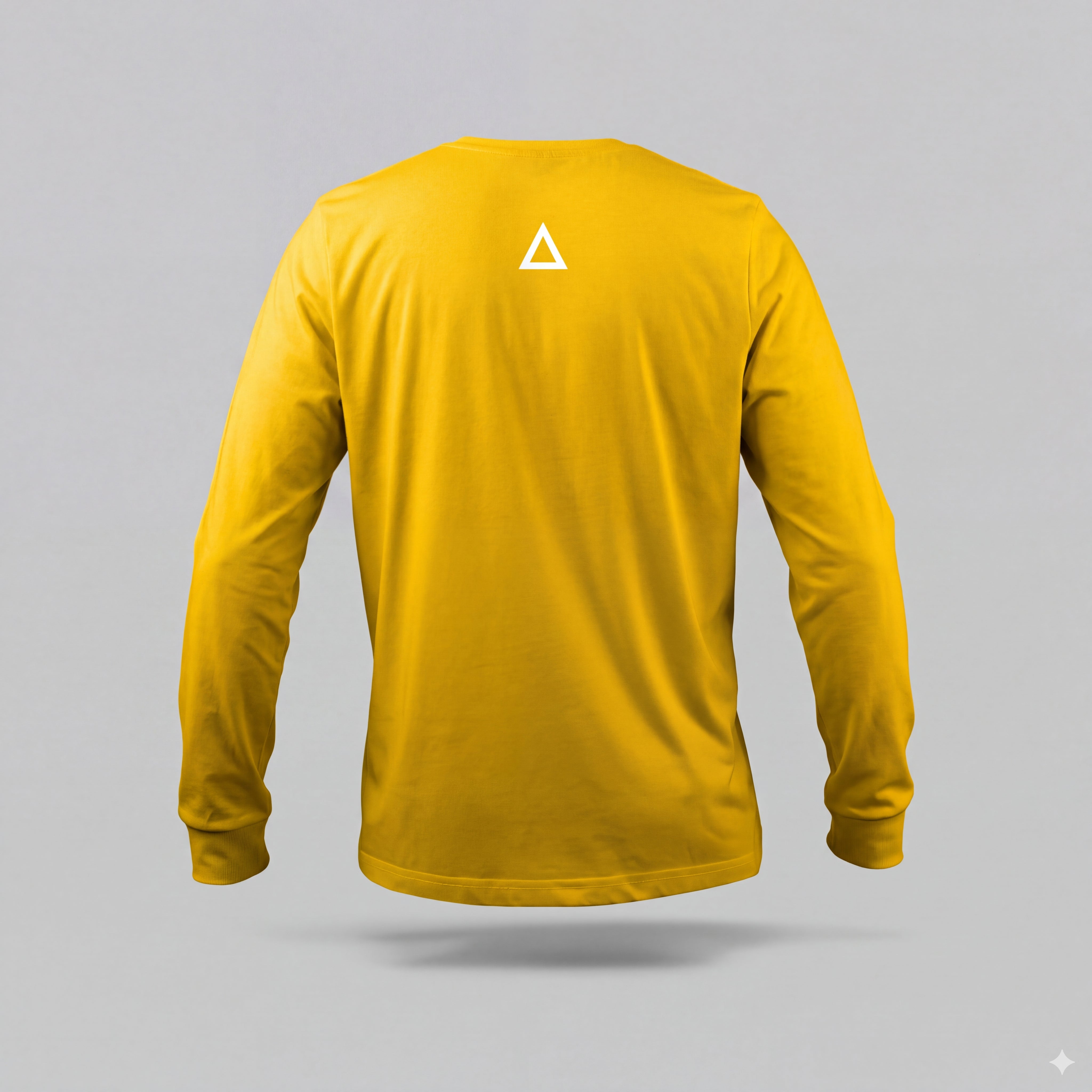Zamna Club Tee — Core Logo (Manga Larga)-4